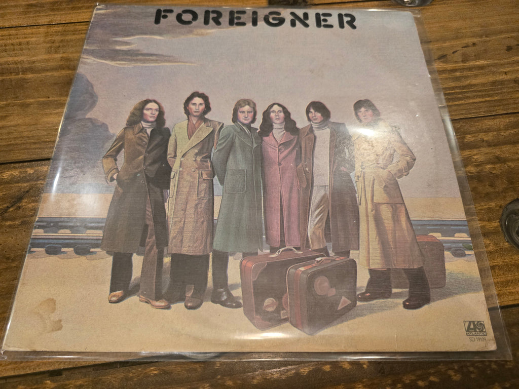 Foreigner – Foreigner (1977, LP, Atlantic Records, SD-19109)