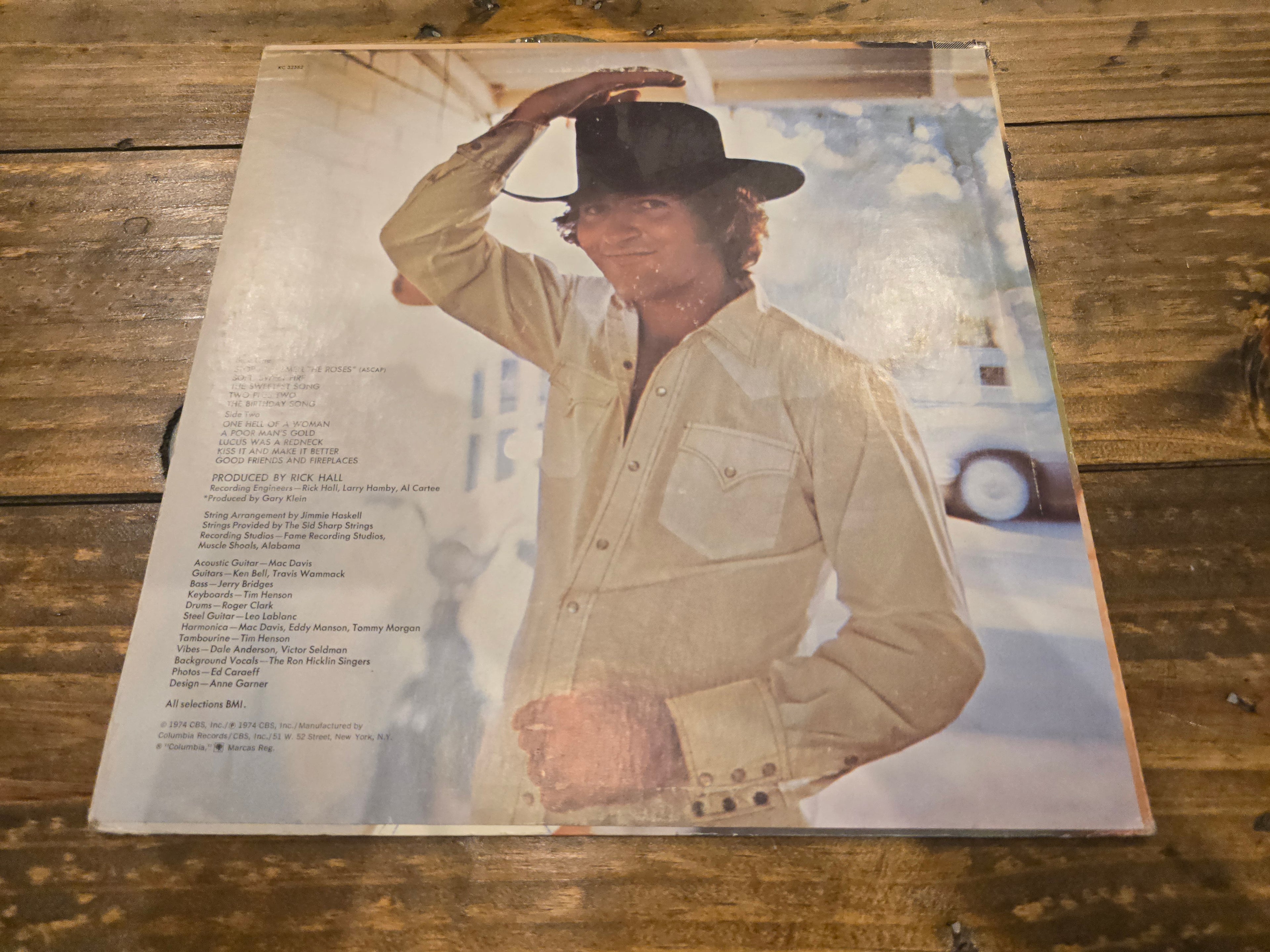 Mac Davis' Stop and Smell the Roses, 1974 Columbia KC 32582