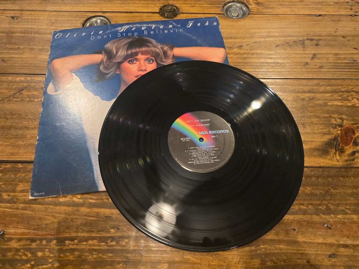 Olivia Newton-John - Don't Stop Believin' (MCA-2223)