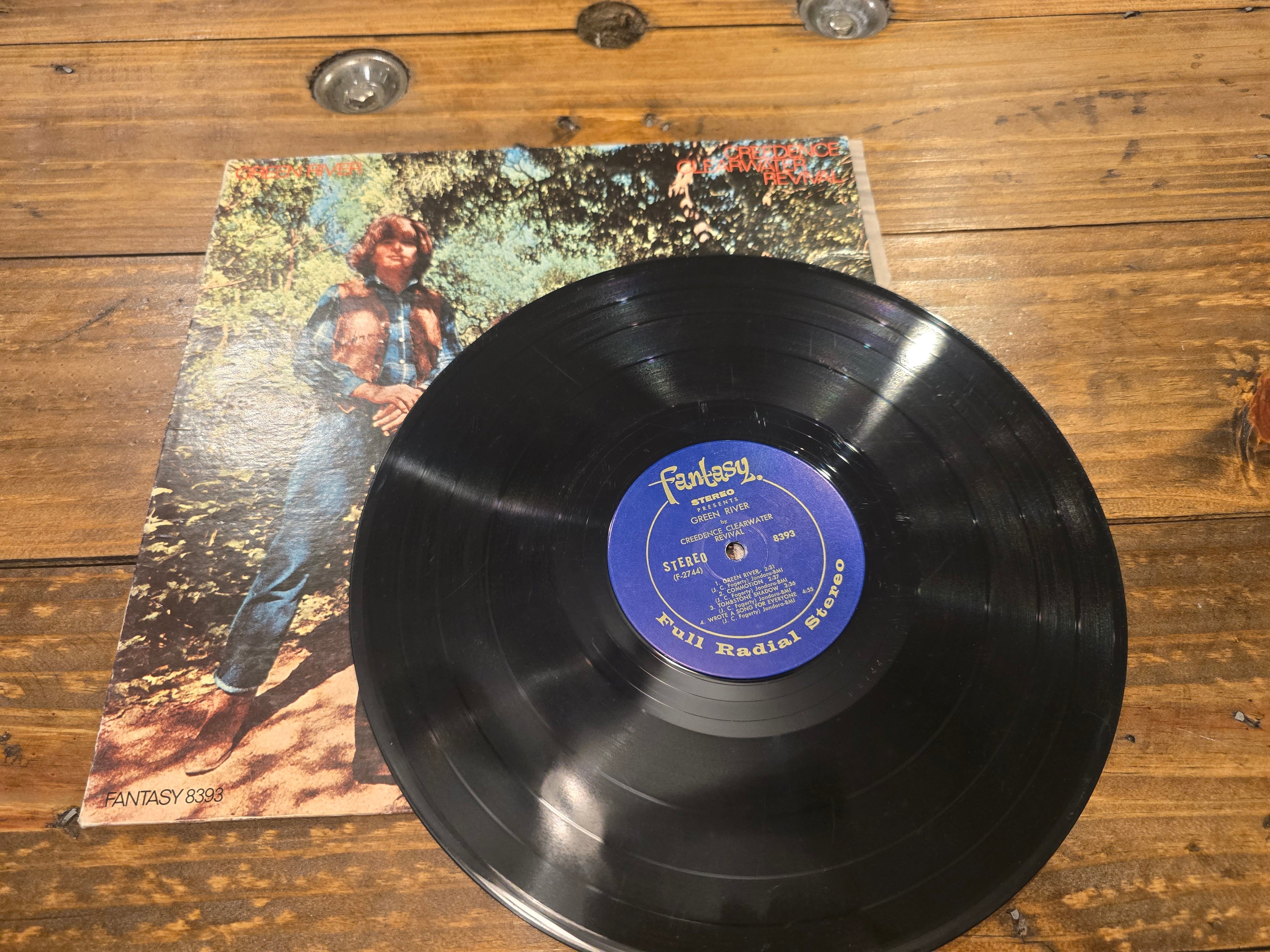 Creedence Clearwater Revival - Green River (F-8393)