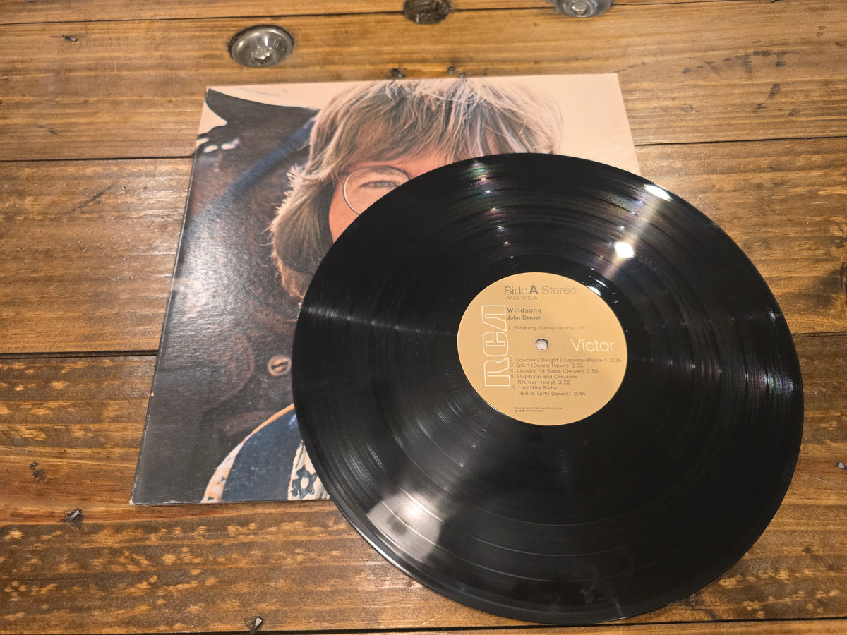 John Denver – Windsong (APL1-1183-A)