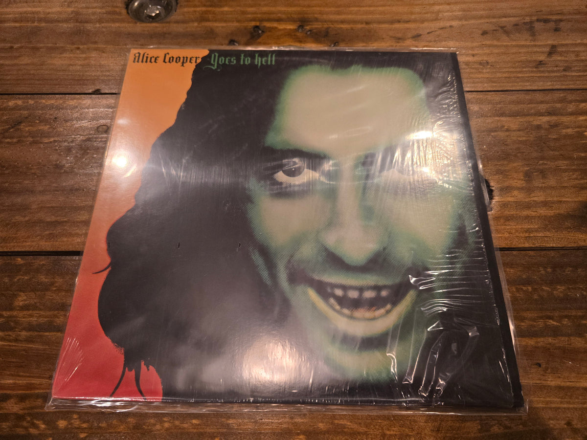 Alice Cooper – Goes to Hell (1976)