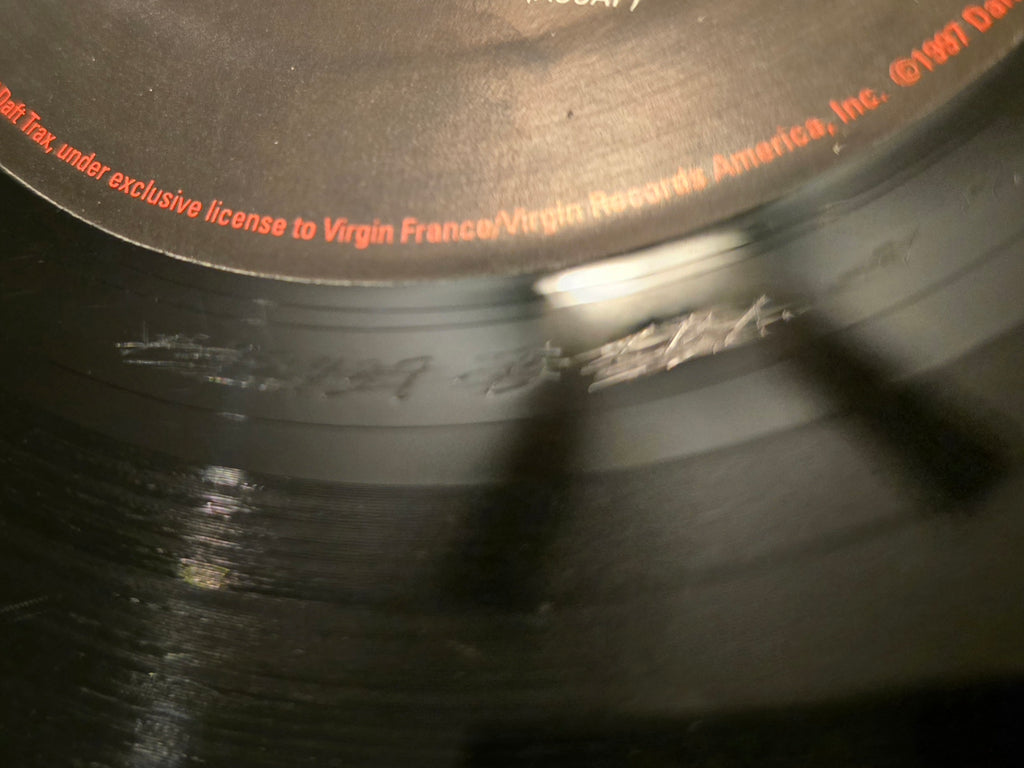 Daft Punk – Around the World (Original French Pressing 12", Virgin Y-38608 / 7243 8 38608 1 3)