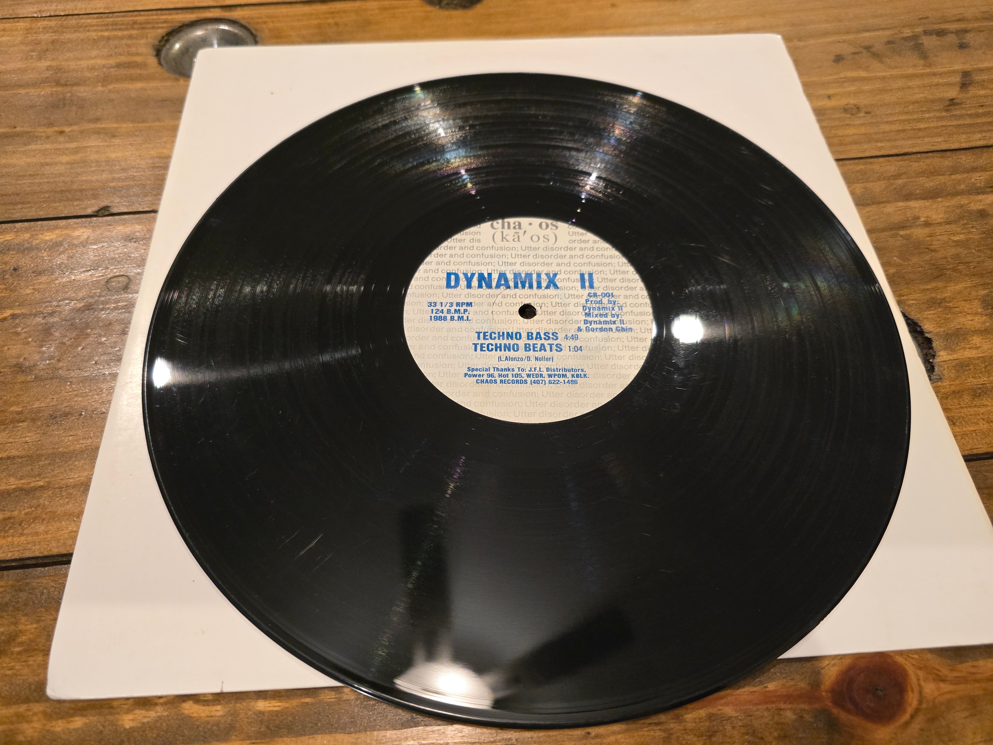 Dynamix II – Techno Bass / Feel the Bass (Original US 12", Crispy Records CR-001, Misprint White Sticker Variant)