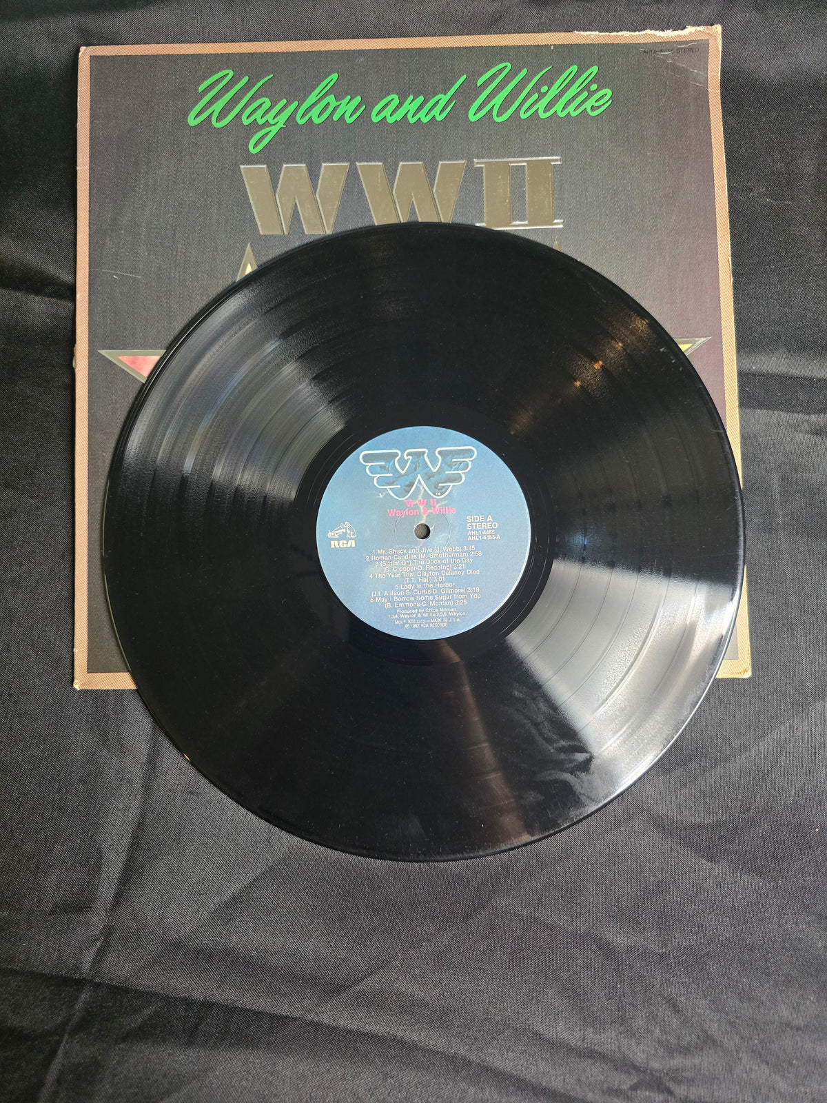 Waylon Jennings & Willie Nelson – WWII (AHL1-4455)