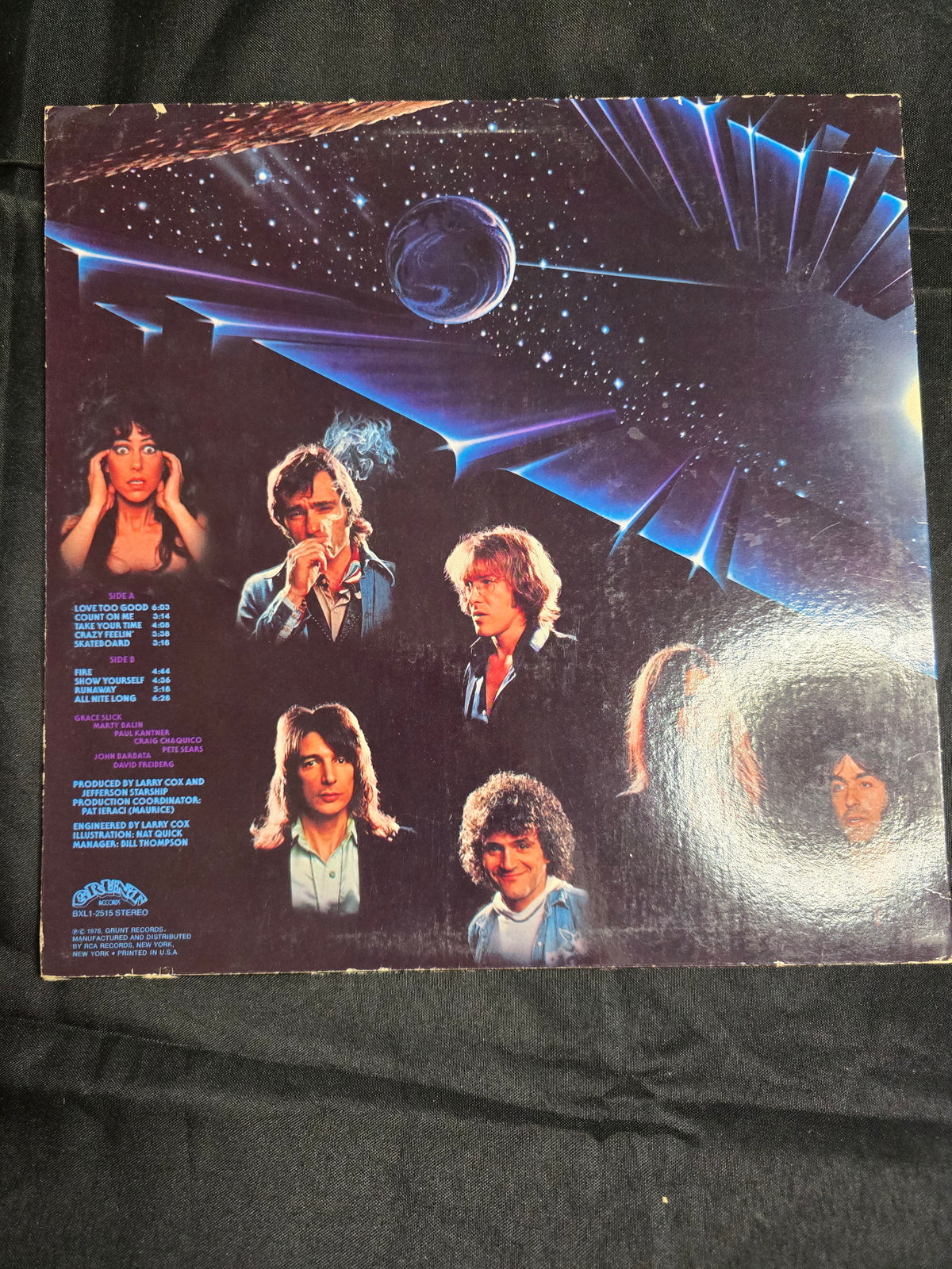 Jefferson Starship – Earth (DXL1-2515)