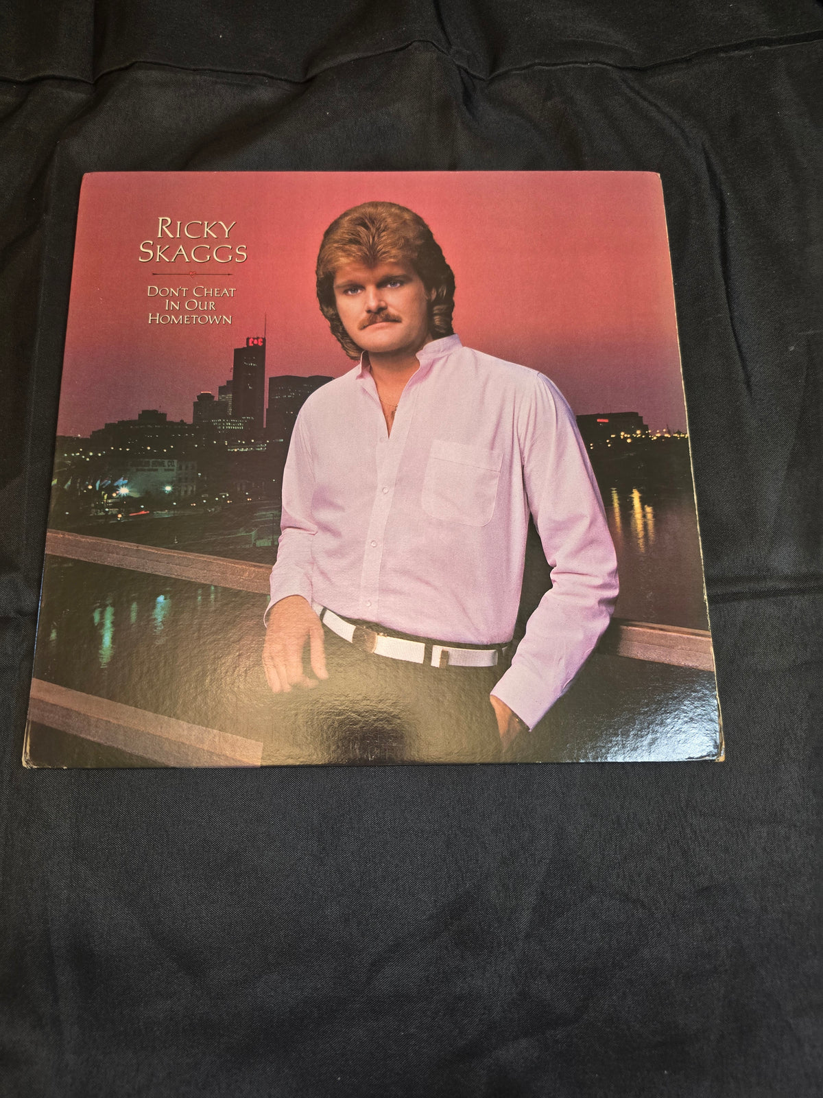 Ricky Skaggs - Don't Cheat in Our Hometown (FE38954)