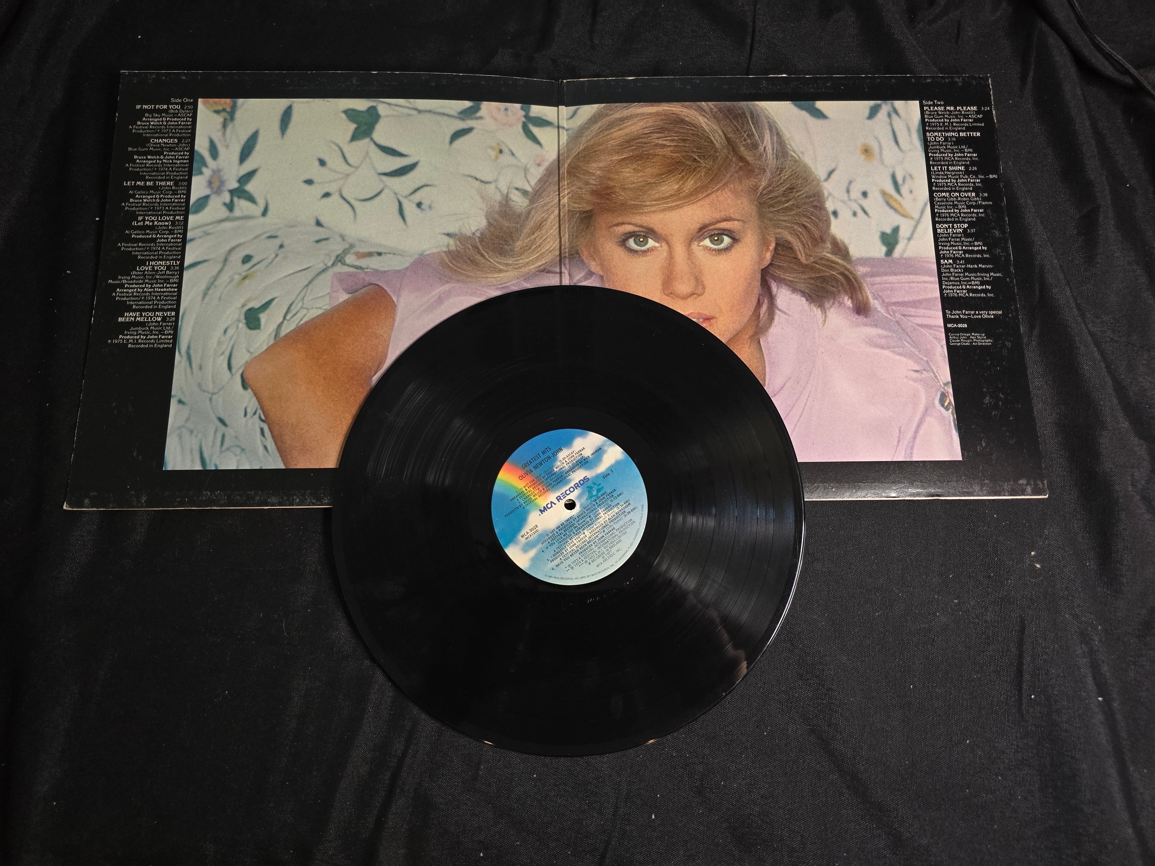 Olivia Newton-John - Greatest Hits (MCA-3028)