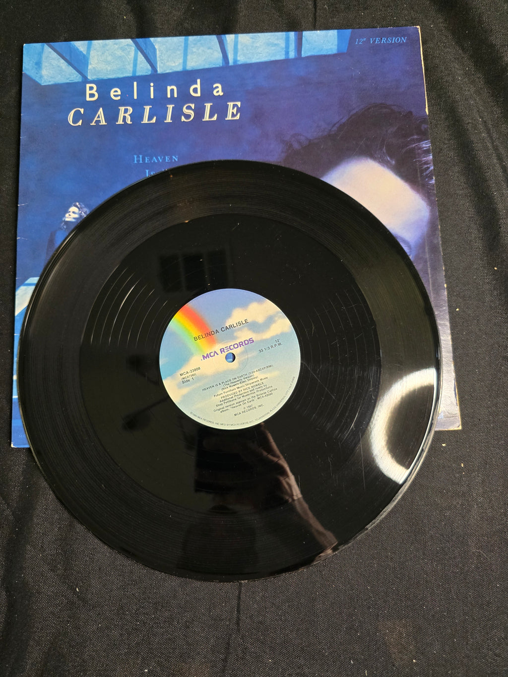 Belinda Carlisle - Heaven Is a Place on Earth (MCA-23808)