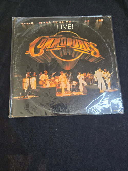 Commodores - Commodores Live! (M9-894S2)