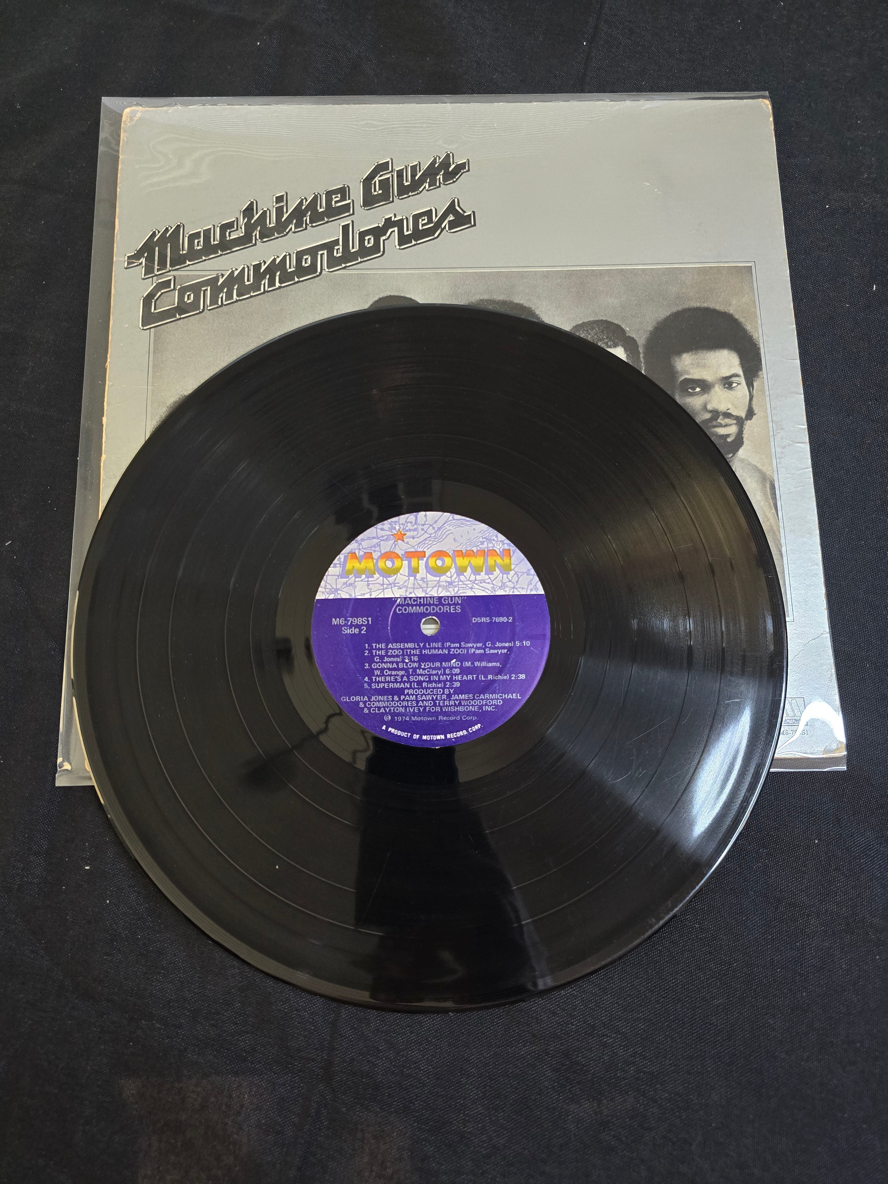 Commodores - Machine Gun (D5RS-7690-2)