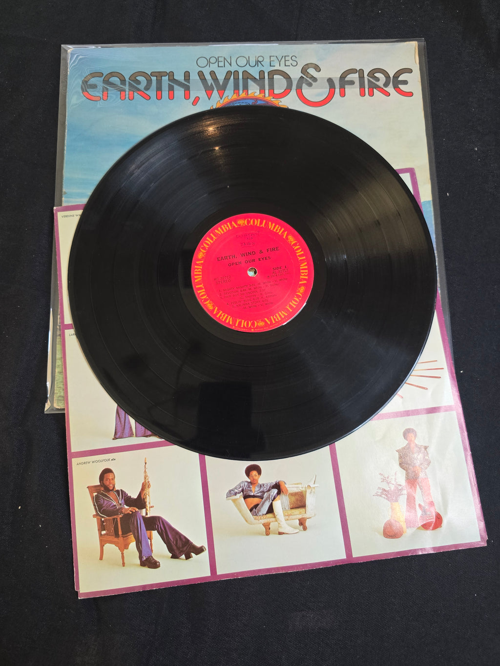 Earth, Wind & Fire - Open Our Eyes (KC 32712)