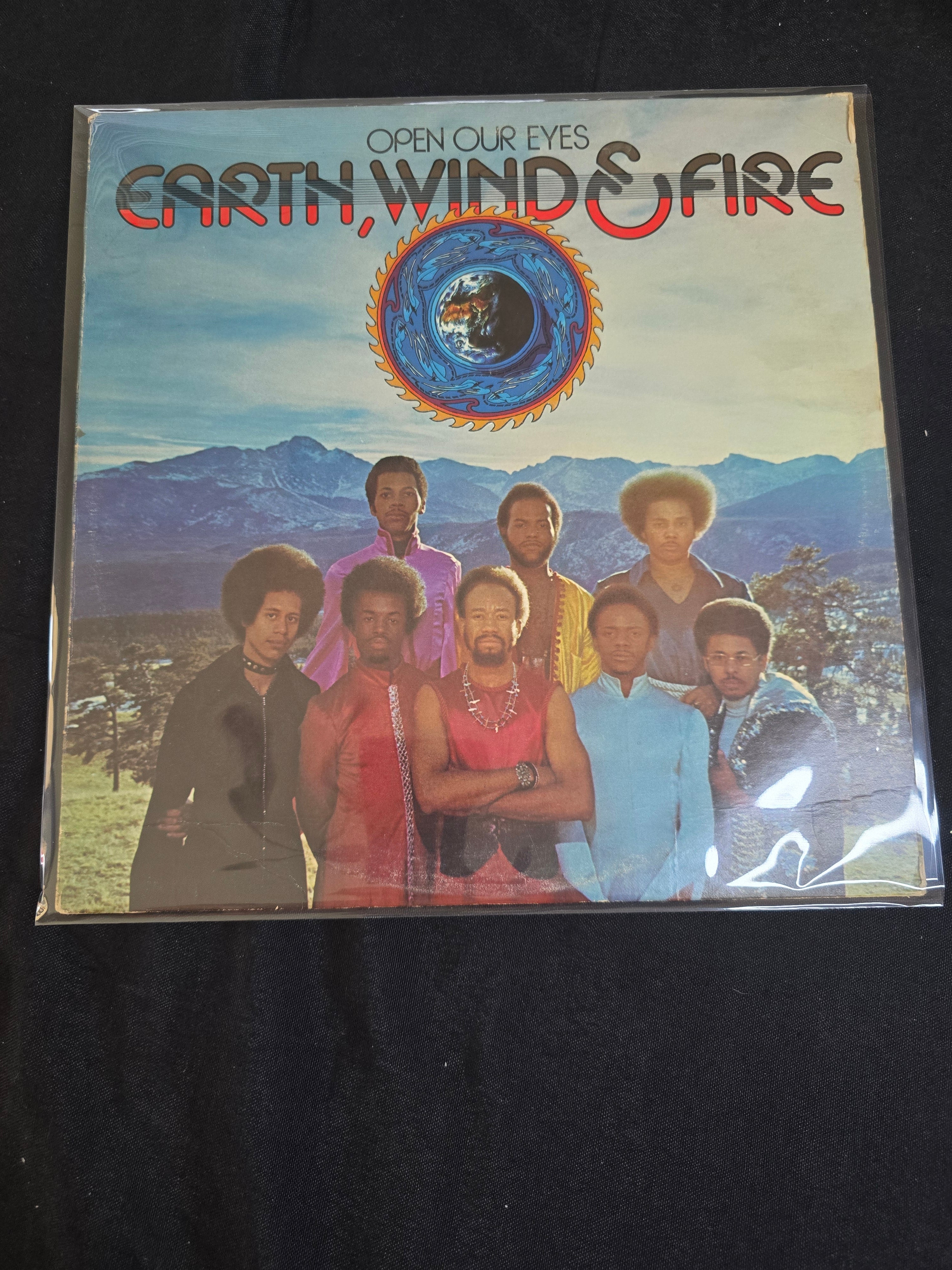 Earth, Wind & Fire - Open Our Eyes (KC 32712)