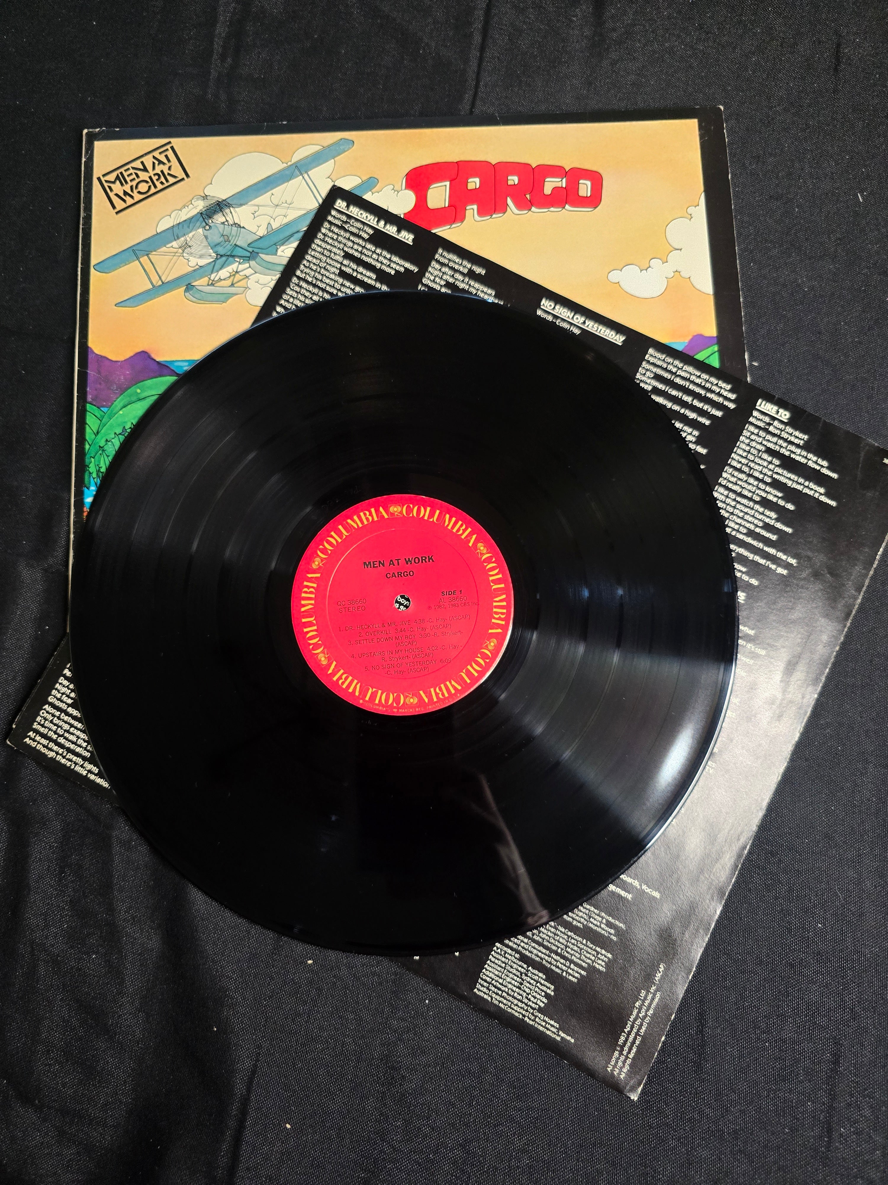Men at Work - Cargo (AL-38660)
