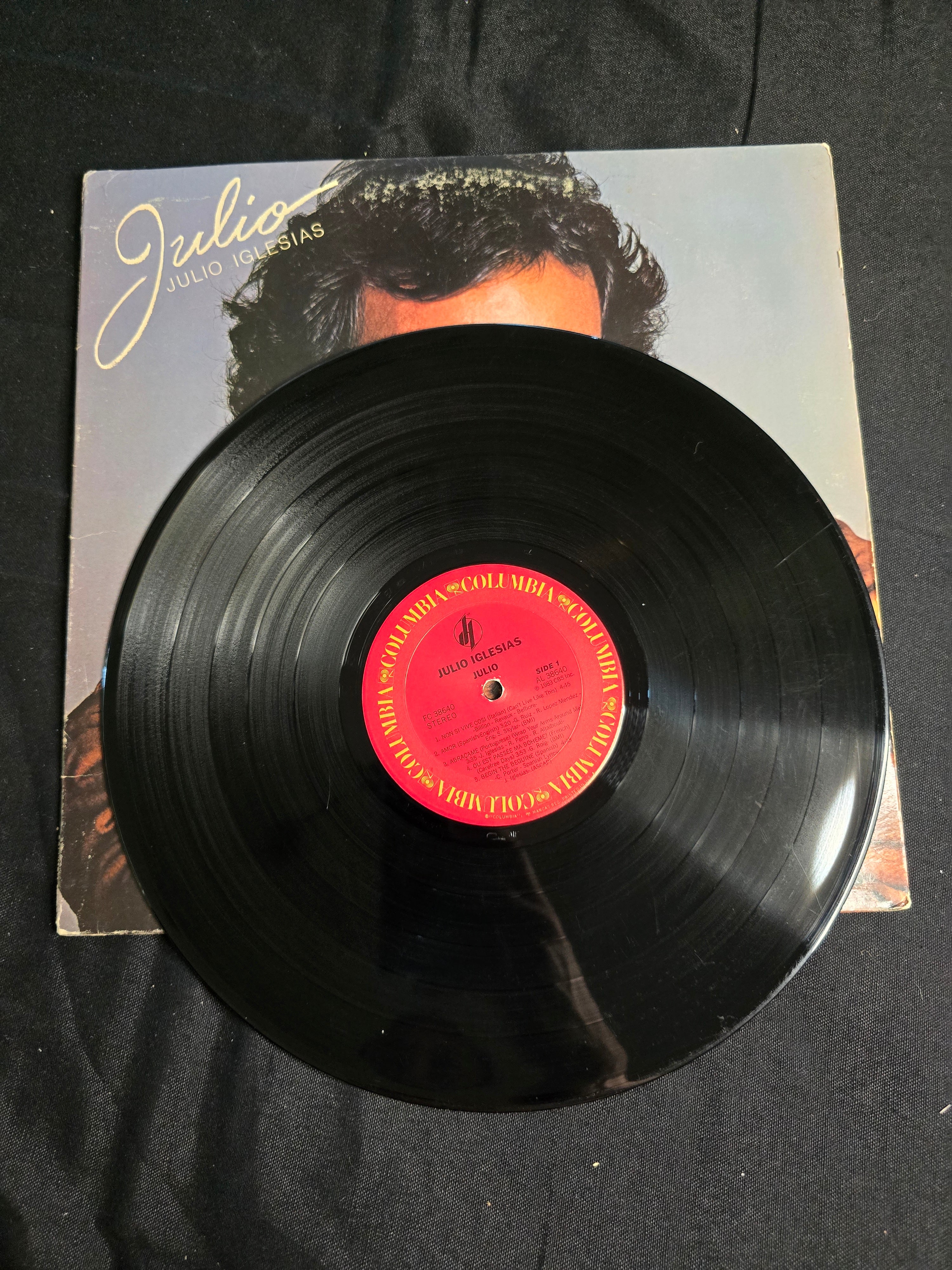 Julio Iglesias - Julio (AL-38640)