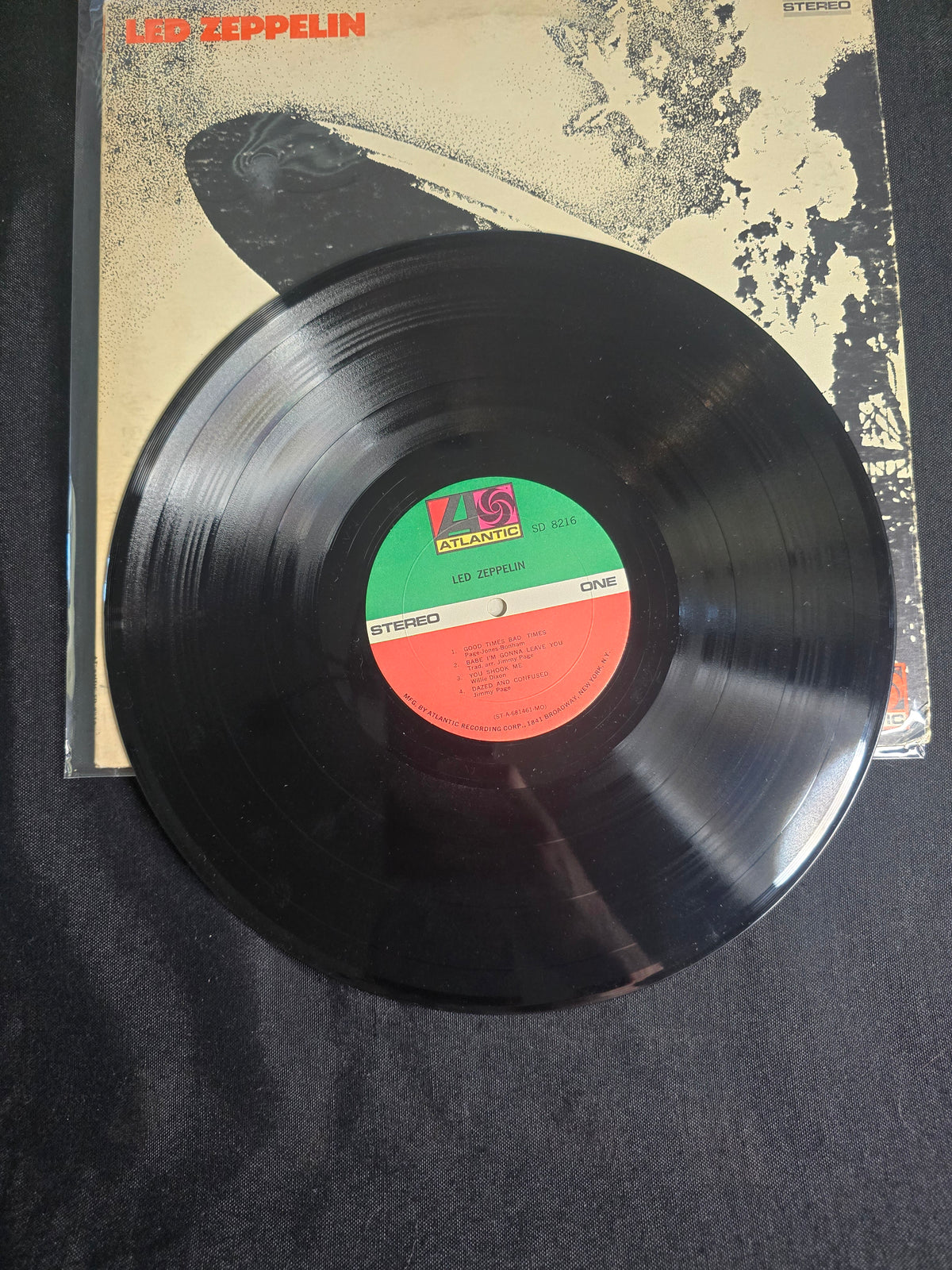 Led Zeppelin - Led Zeppelin (ST-A-681461-A)