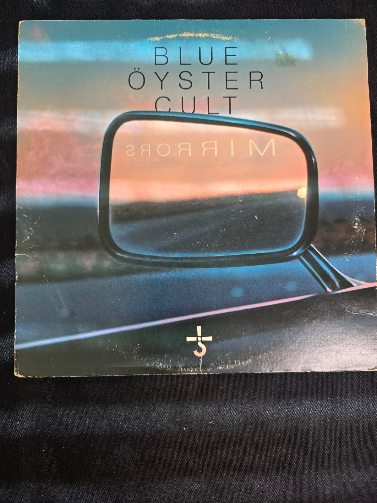 Blue Öyster Cult – Mirrors (Columbia AL 36009, VG+)