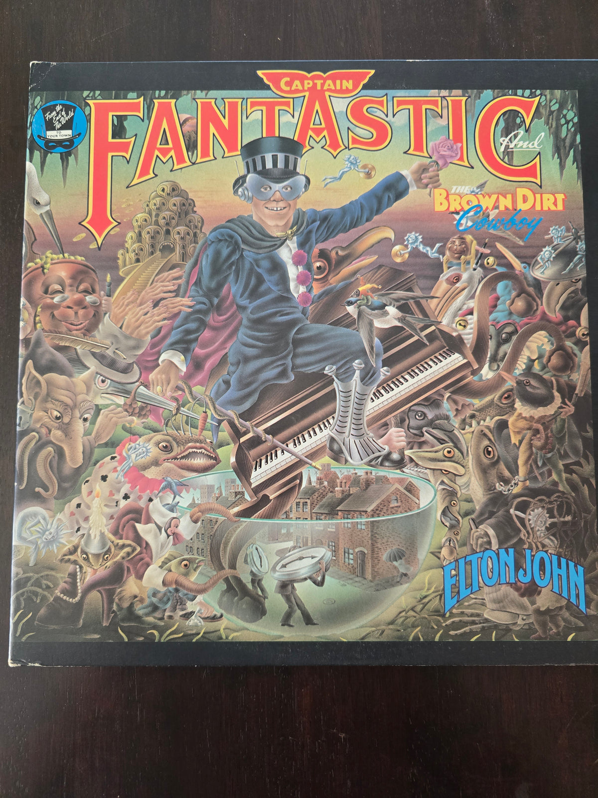 Elton John – Captain Fantastic and the Brown Dirt Cowboy (1975, MCA-2142) – Mint vinyl